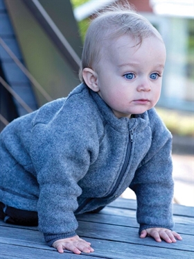 Varm til baby fra Mikk-Line. Mikk-Line jakke i uld til baby. Rosa uldjakke til Baby jakke.